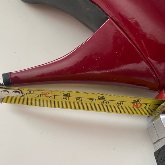 ⭐️ Red Heels - Picture 5 of 6